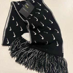Nike scarf